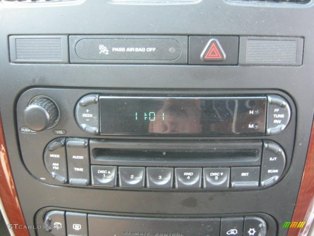 2007 Town & Country LX - Magnesium Pearl / Medium Slate Gray photo #5