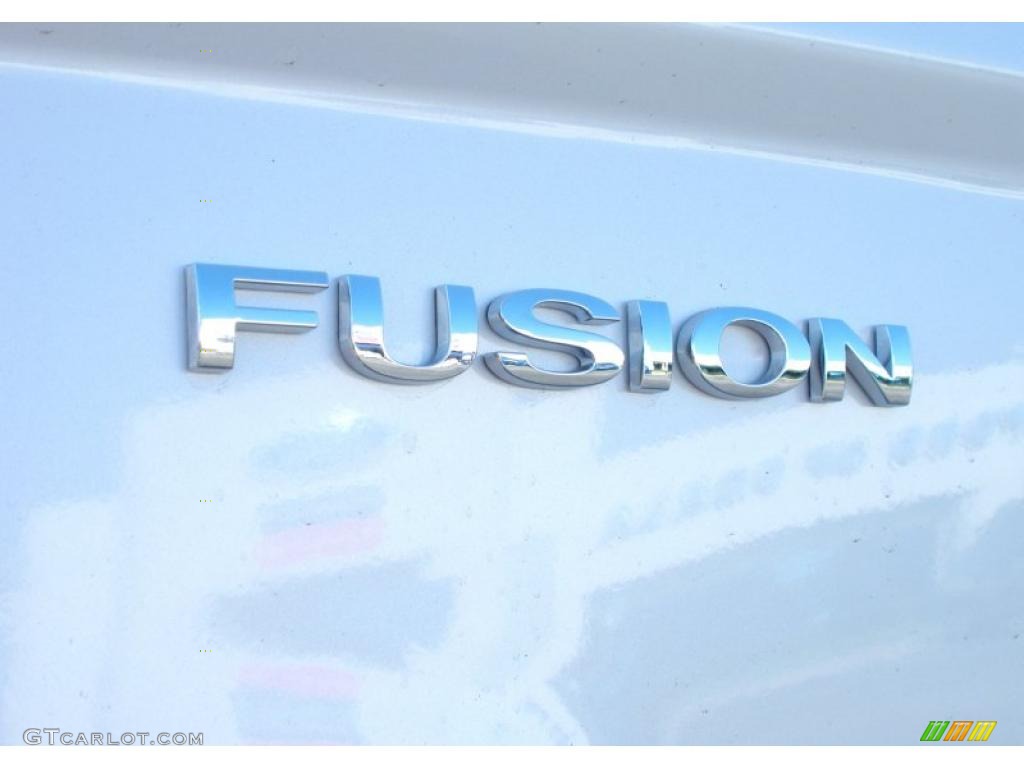 2011 Fusion SE - White Platinum Tri-Coat / Camel photo #4