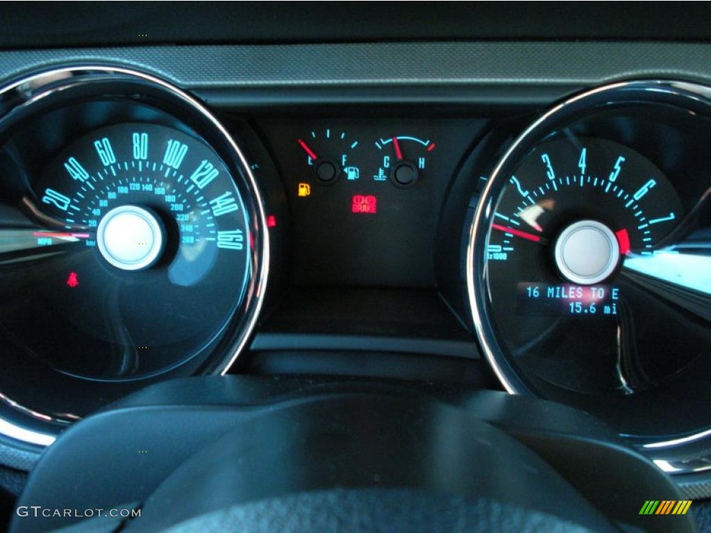 2012 Ford Mustang V6 Convertible Gauges Photo #48633908