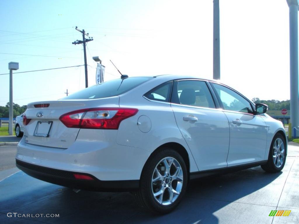 2012 Focus SEL Sedan - White Platinum Tricoat Metallic / Arctic White Leather photo #3