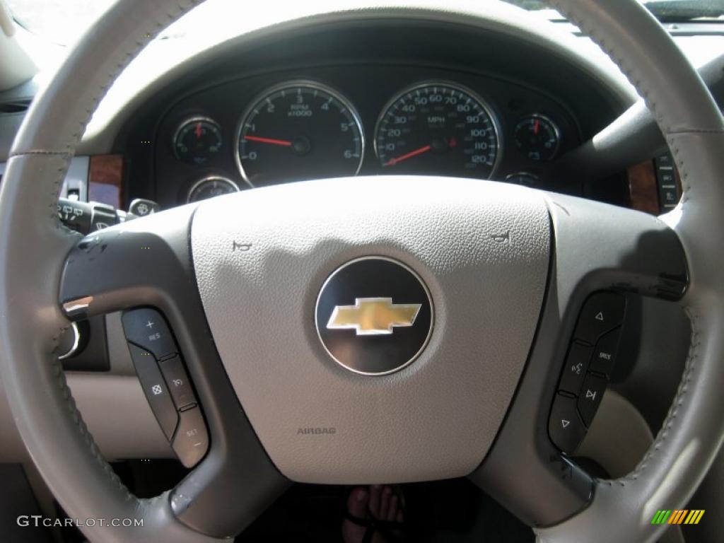 2008 Chevrolet Tahoe LT 4x4 Light Titanium/Dark Titanium Steering Wheel Photo #48635312