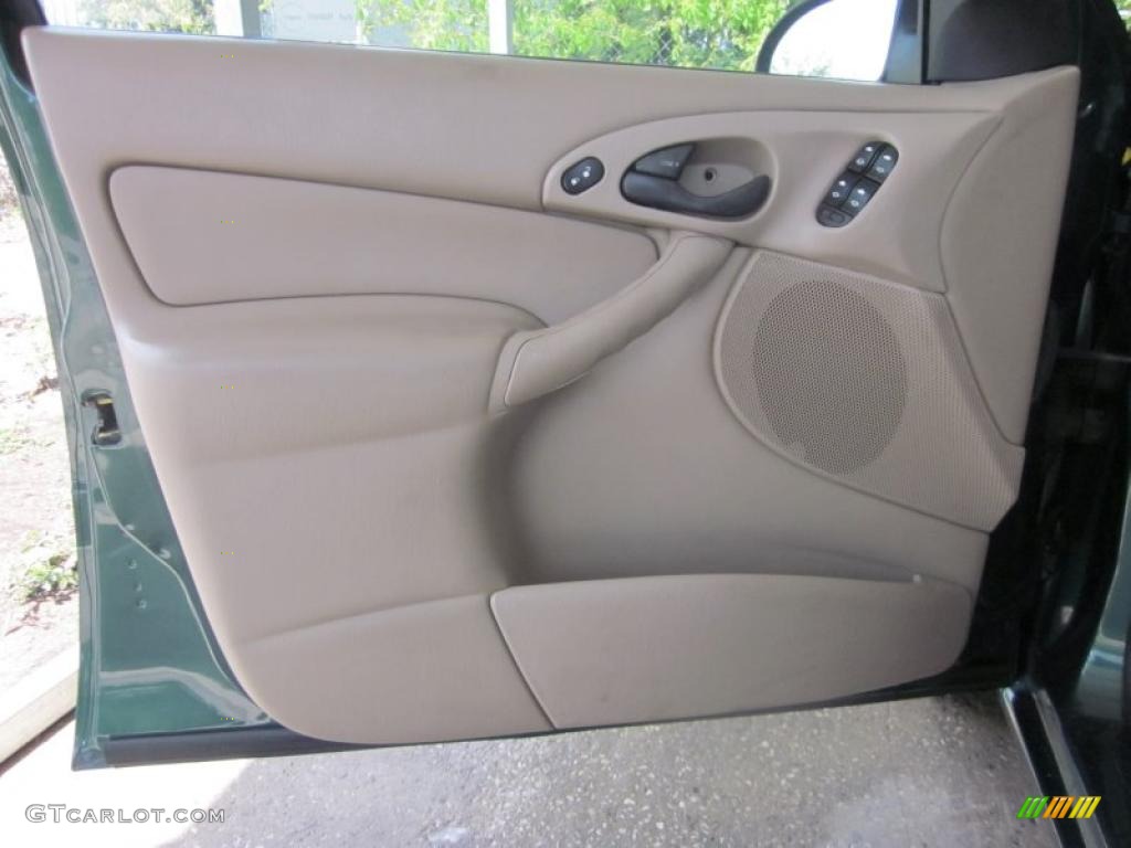 2001 Ford Focus SE Sedan Medium Pebble Door Panel Photo #48635588