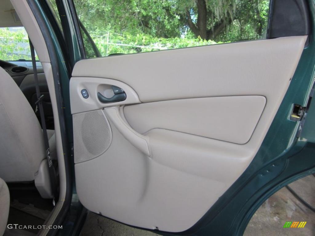 2001 Ford Focus SE Sedan Medium Pebble Door Panel Photo #48635627