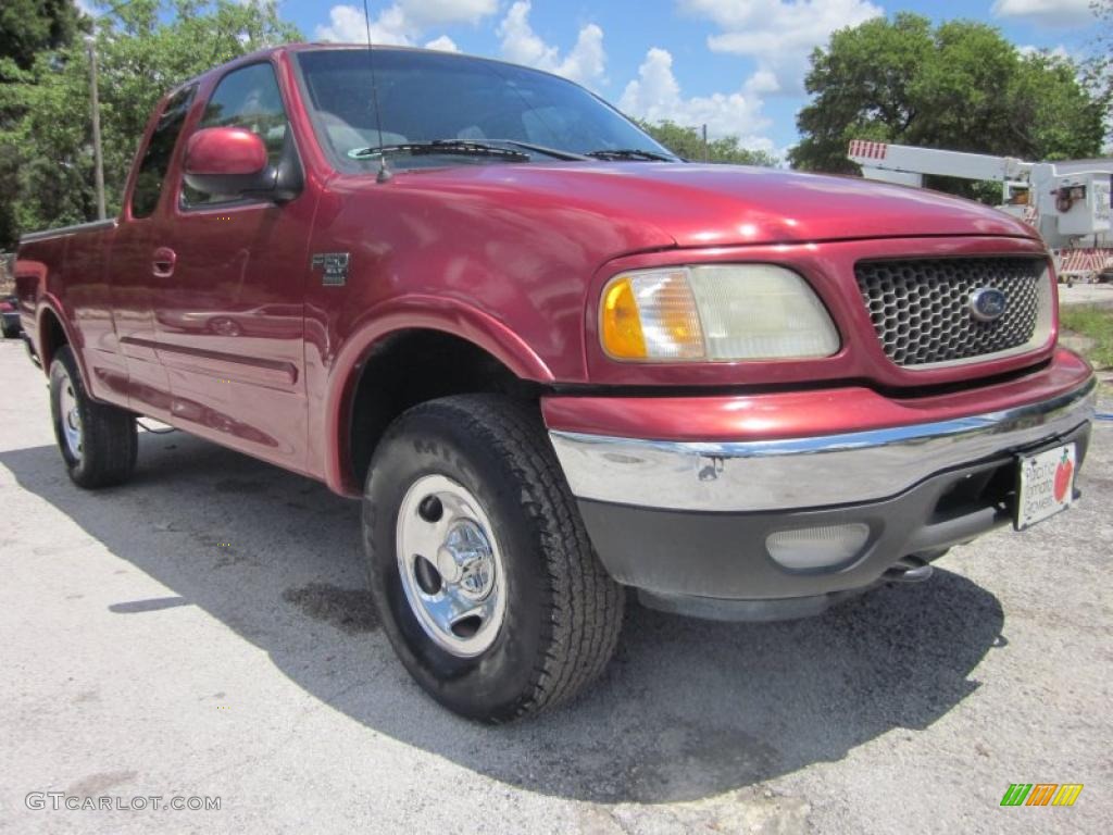 2002 F150 XL SuperCab 4x4 - Bright Red / Medium Parchment photo #5