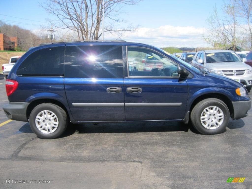 Midnight Blue Pearl 2005 Dodge Caravan SE Exterior Photo #48635978