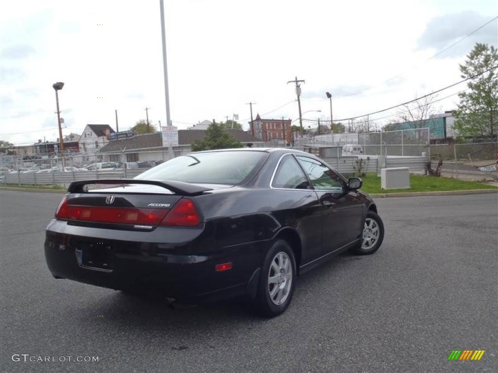 2002 Accord SE Coupe - Nighthawk Black Pearl / Charcoal photo #3