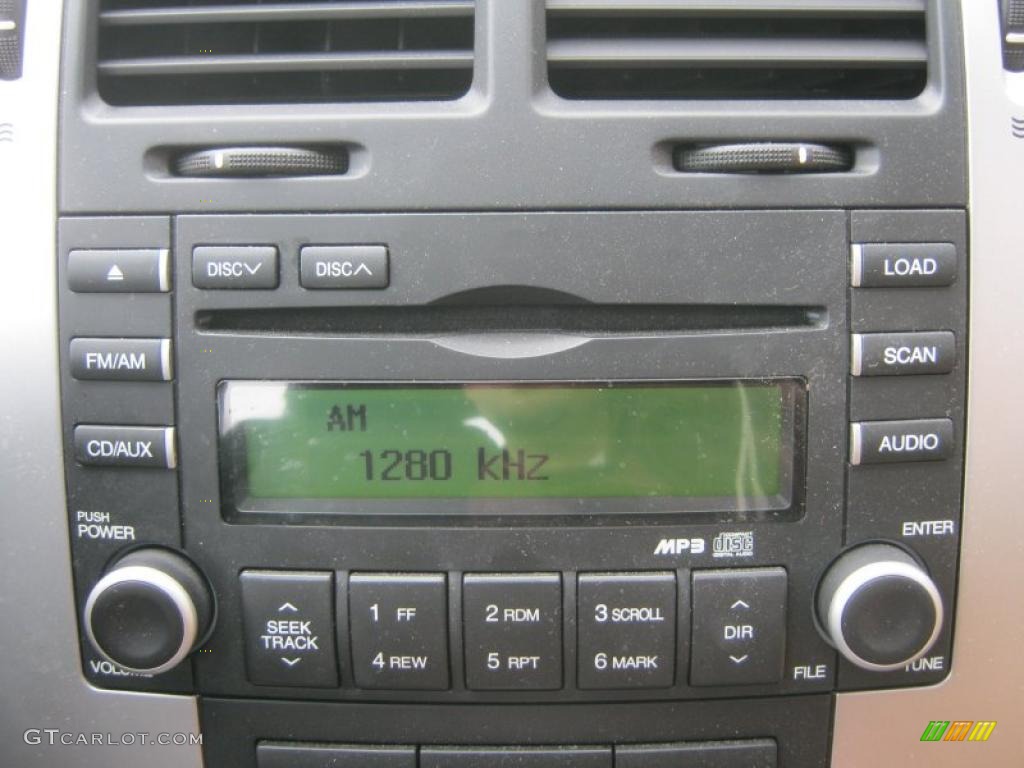 2008 Kia Spectra 5 SX Wagon Controls Photo #48636332