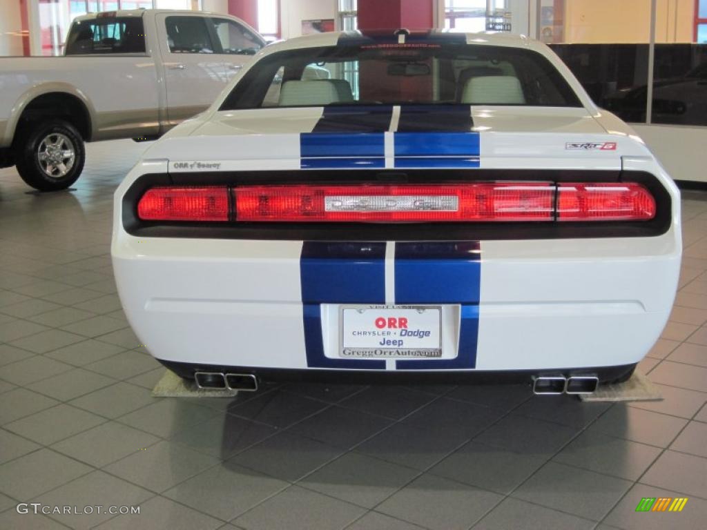 2011 Challenger SRT8 392 Inaugural Edition - Bright White / Pearl White/Blue photo #8