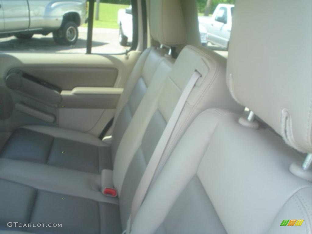 2006 Explorer XLT - Silver Birch Metallic / Camel photo #13