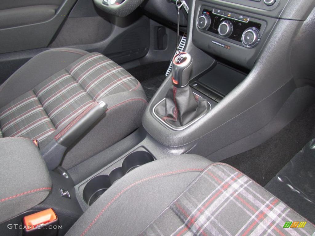2011 Volkswagen GTI 2 Door 6 Speed Manual Transmission Photo #48642057