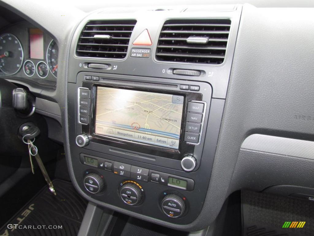 2009 Volkswagen Jetta SEL SportWagen Navigation Photo #48642882