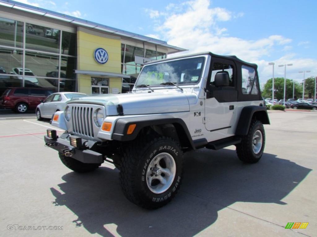 Bright Silver Metallic Jeep Wrangler