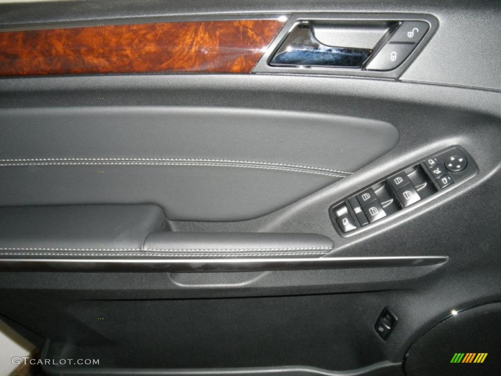 2011 GL 450 4Matic - Steel Grey Metallic / Black photo #6