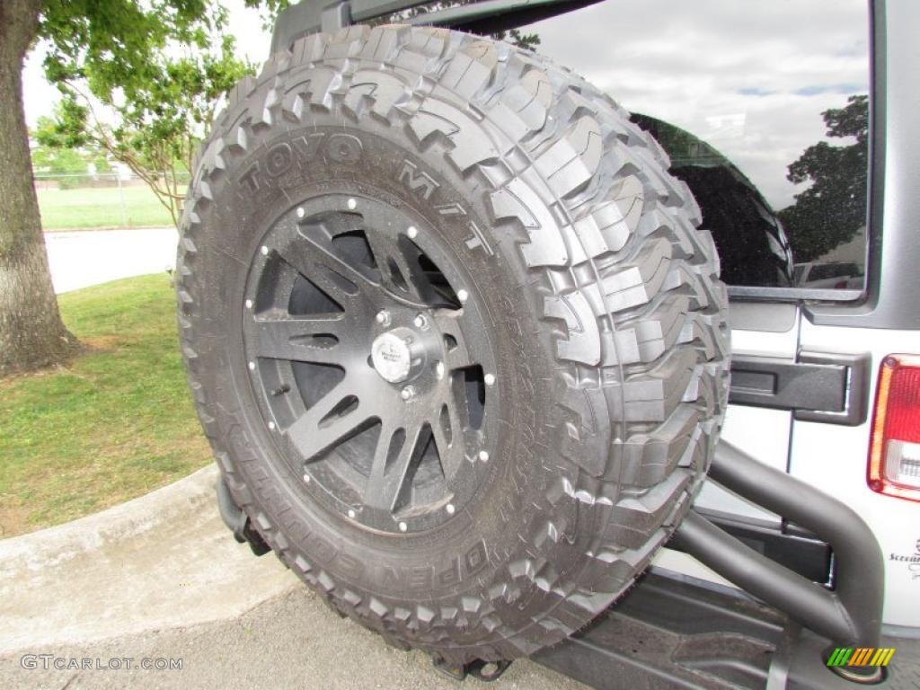 2011 Jeep Wrangler Unlimited Rubicon 4x4 Custom Wheels Photo #48644929