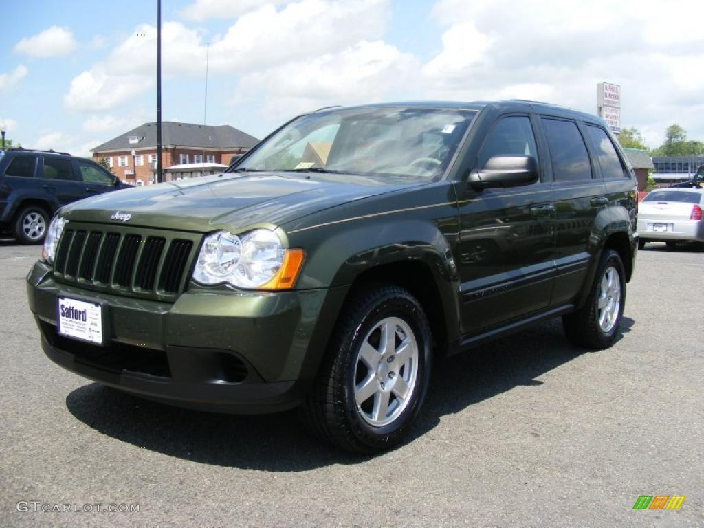 2008 Grand Cherokee Laredo 4x4 - Jeep Green Metallic / Khaki photo #1