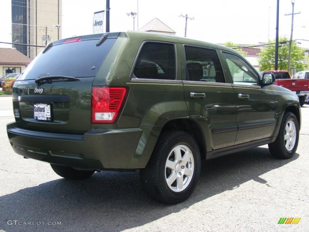 2008 Grand Cherokee Laredo 4x4 - Jeep Green Metallic / Khaki photo #5