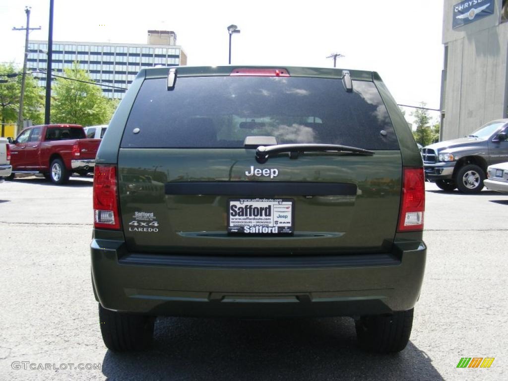 2008 Grand Cherokee Laredo 4x4 - Jeep Green Metallic / Khaki photo #6