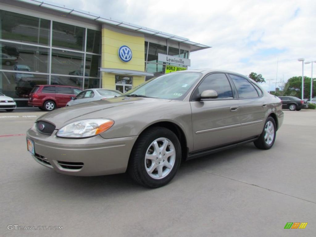 2007 Taurus SEL - Arizona Beige Metallic / Medium/Dark Pebble photo #1