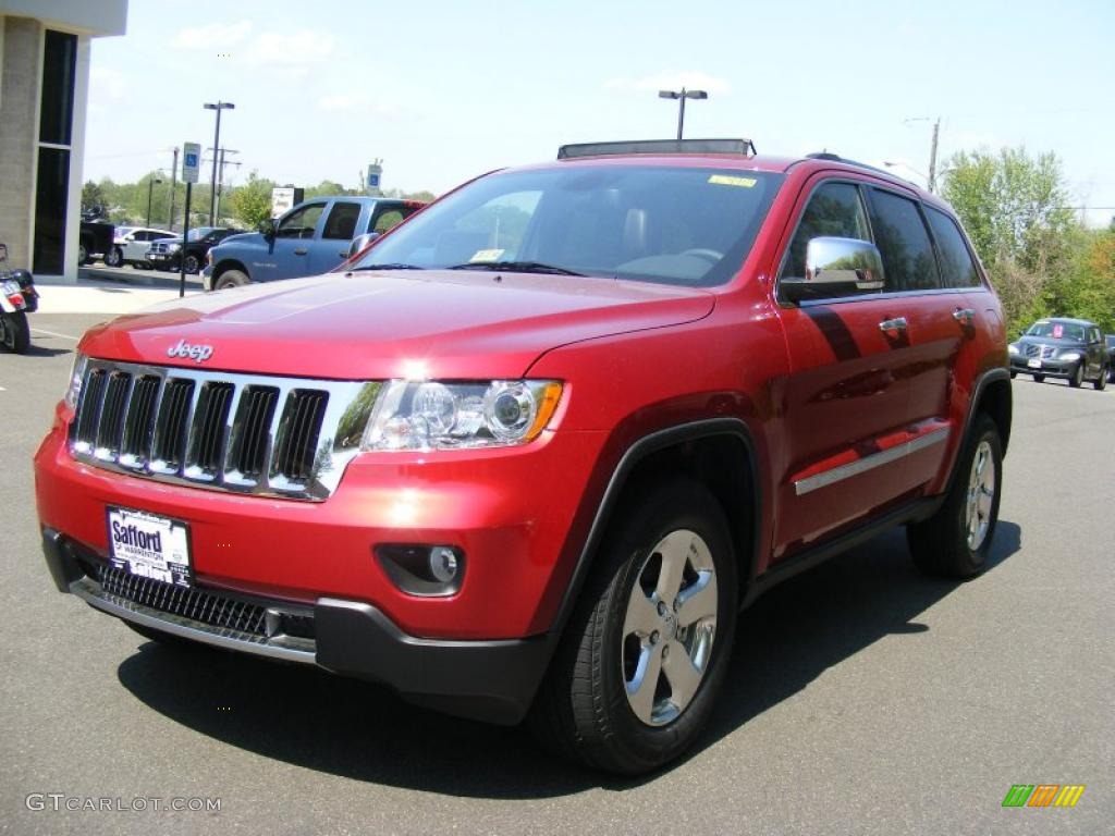 2011 Grand Cherokee Limited 4x4 - Inferno Red Crystal Pearl / Black photo #1