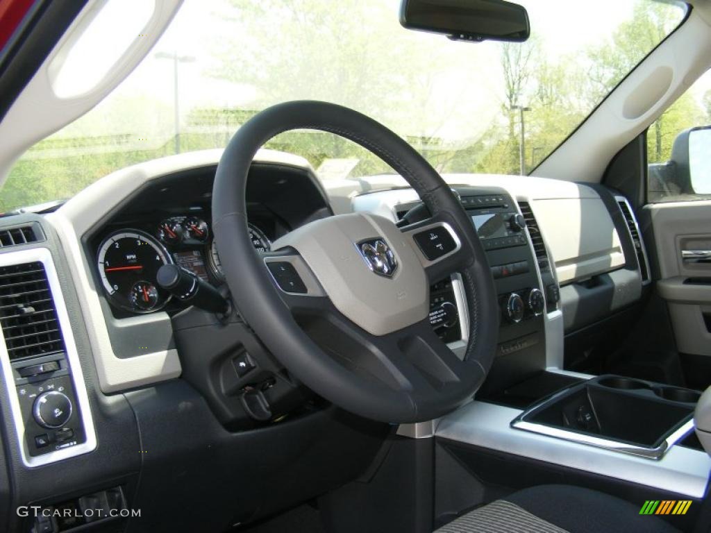 2011 Dodge Ram 3500 HD Big Horn Mega Cab 4x4 Dark Slate Gray/Medium Graystone Steering Wheel Photo #48647412