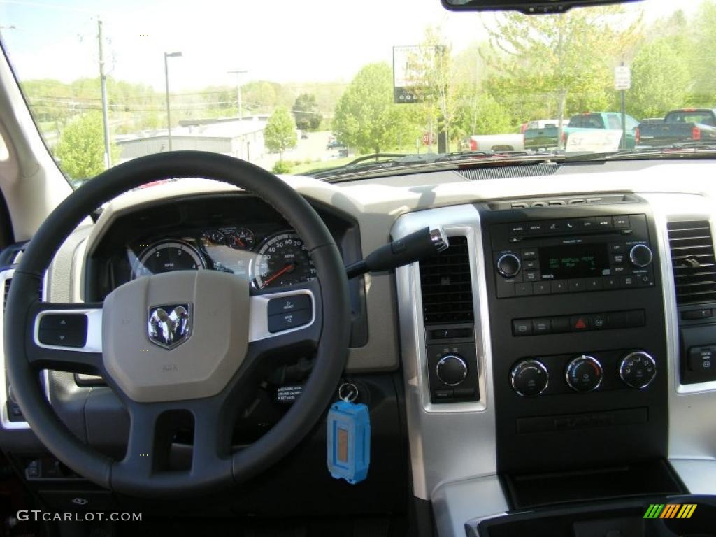 2011 Dodge Ram 3500 HD Big Horn Mega Cab 4x4 Dashboard Photos