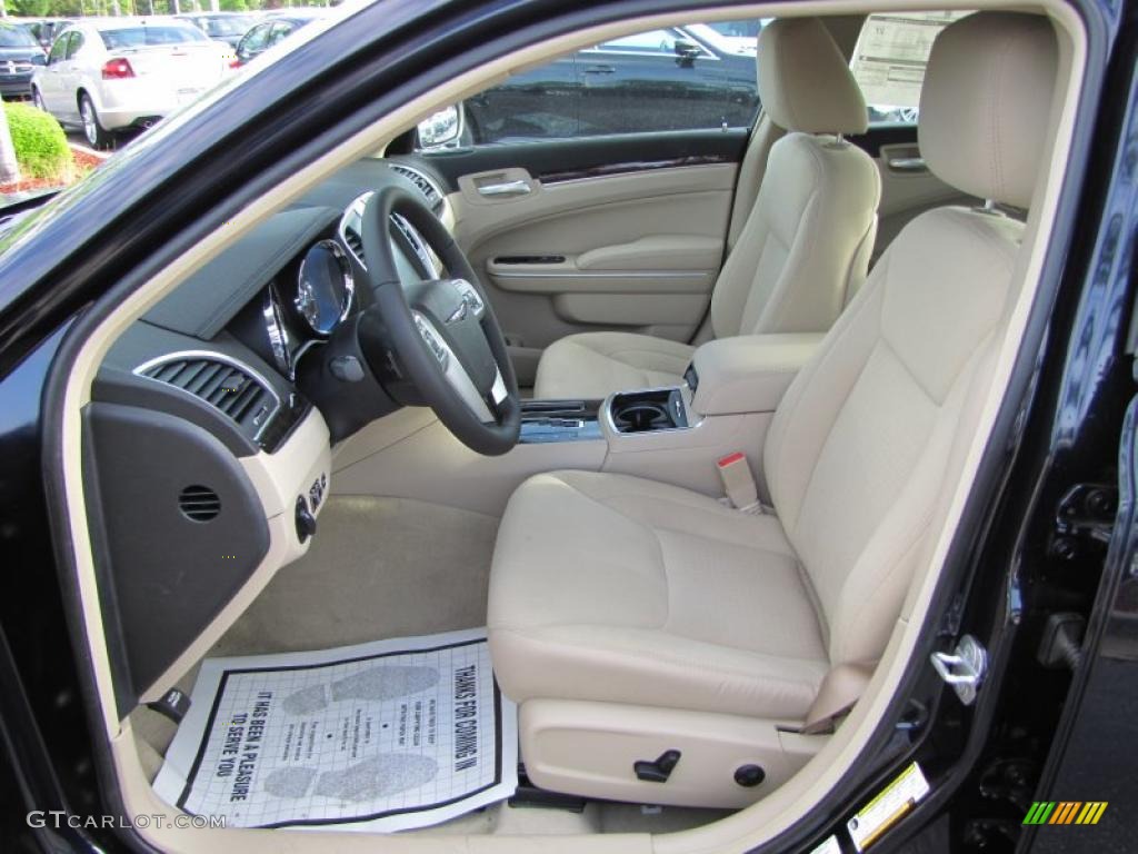Black/Light Frost Beige Interior 2011 Chrysler 300 Standard 300 Model Photo #48647665