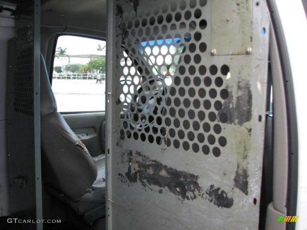 2001 Express 2500 Commercial Van - White / Medium Gray photo #12