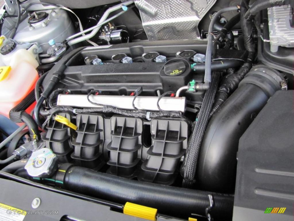 2011 Dodge Caliber Express 2.0 Liter DOHC 16-Valve VVT 4 Cylinder Engine Photo #48649270