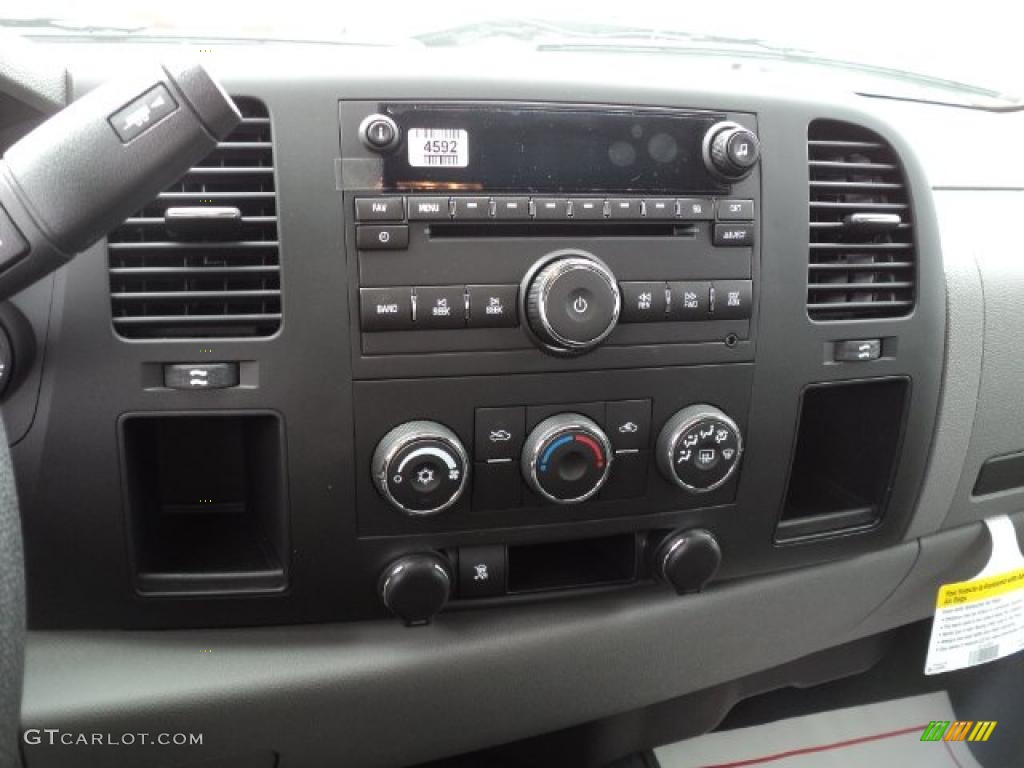 2011 Chevrolet Silverado 1500 Extended Cab Controls Photo #48652420