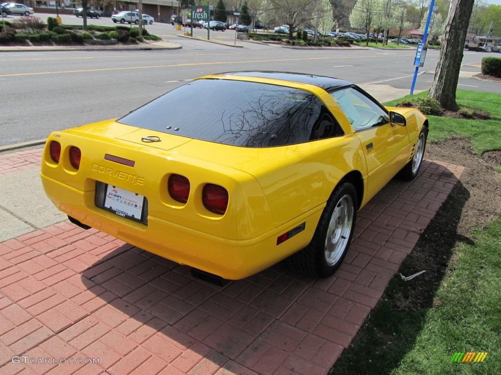 1994 Corvette Coupe - Competition Yellow / Black photo #5