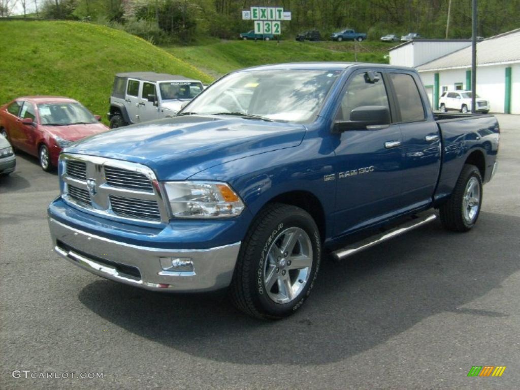 2011 Ram 1500 Big Horn Quad Cab 4x4 - Deep Water Blue Pearl / Dark Slate Gray/Medium Graystone photo #3