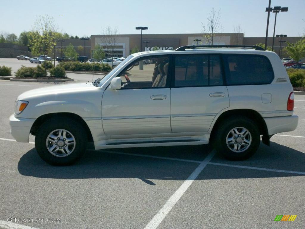 2001 LX 470 - Golden Pearl Metallic / Ivory photo #4