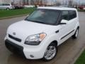 2011 Clear White Kia Soul +  photo #7