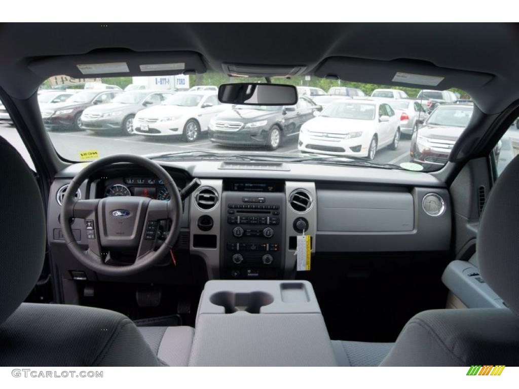 2011 F150 XLT SuperCrew - Dark Blue Pearl Metallic / Steel Gray photo #20