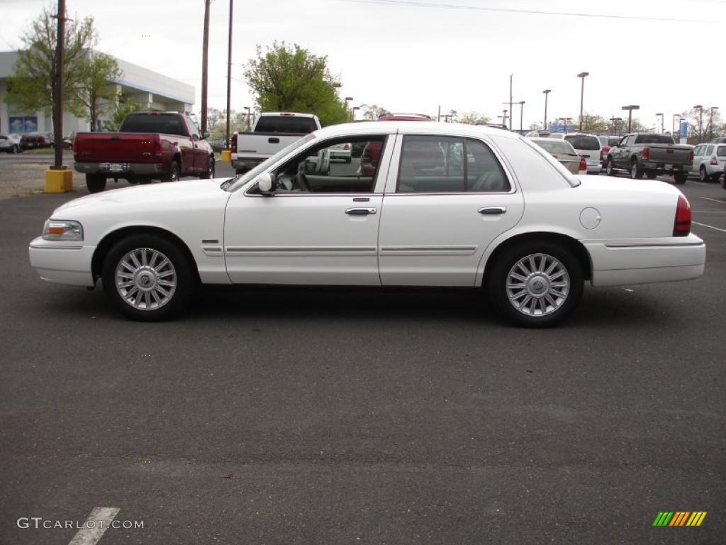2011 Grand Marquis LS Ultimate Edition - Vibrant White / Light Camel photo #9