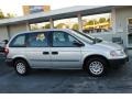 2001 Bright Silver Metallic Chrysler Voyager   photo #2