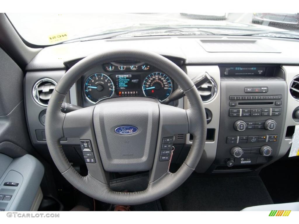 2011 F150 XLT SuperCrew - Dark Blue Pearl Metallic / Steel Gray photo #28