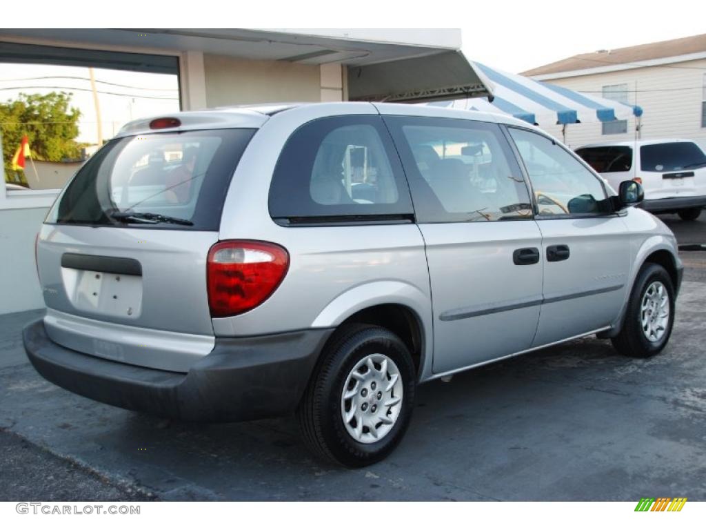 Bright Silver Metallic 2001 Chrysler Voyager Standard Voyager Model Exterior Photo #48664758