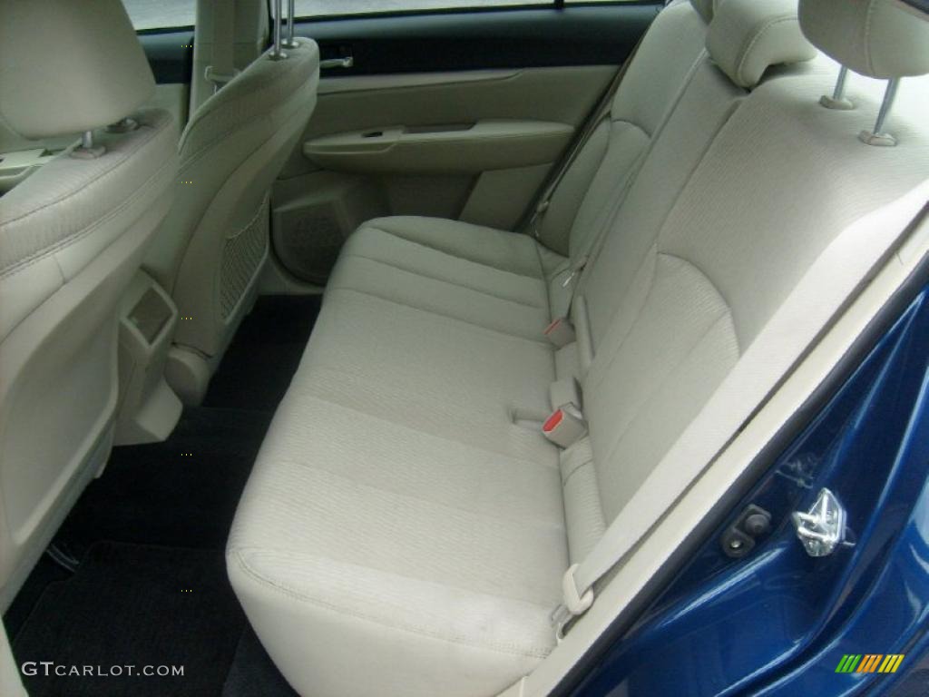 2010 Legacy 2.5i Premium Sedan - Azurite Blue Metallic / Warm Ivory photo #5