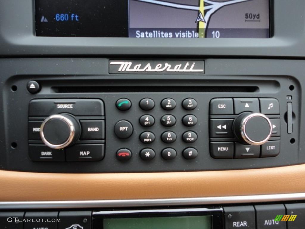 2011 Maserati GranTurismo S Automatic Controls Photo #48667143