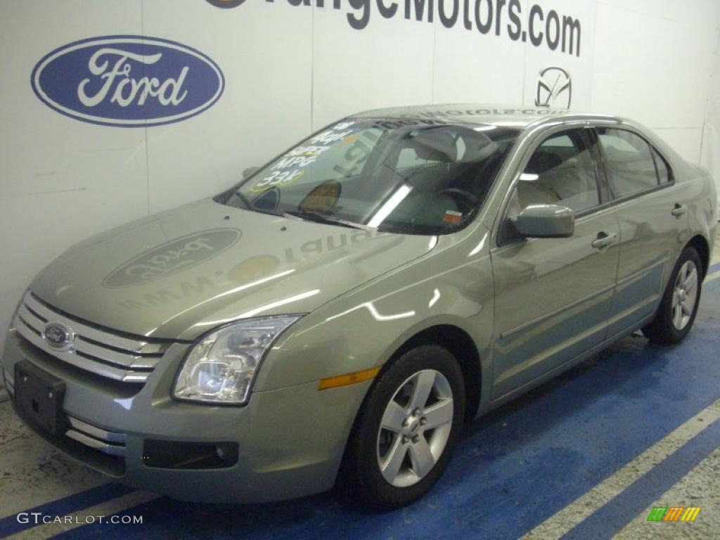 Moss Green Metallic Ford Fusion