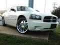 Cool Vanilla - Charger SXT Photo No. 1