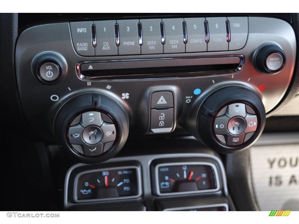 2011 Chevrolet Camaro SS/RS Convertible Controls Photo #48674478