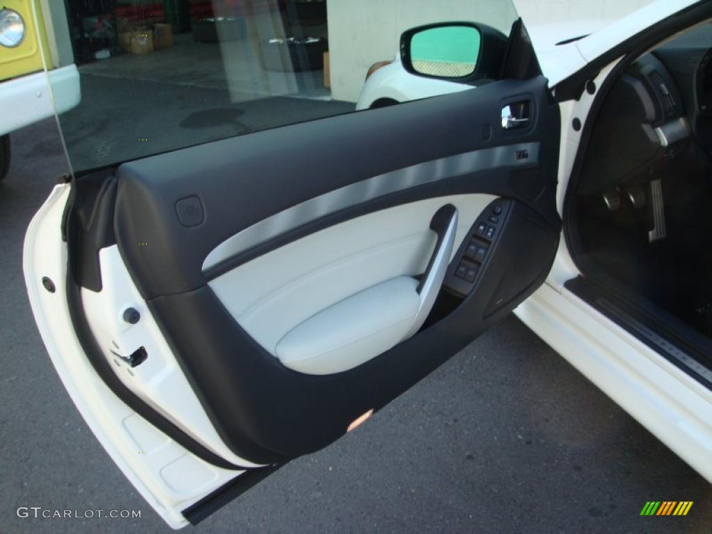 2011 Infiniti G 37 S Sport Convertible Stone Door Panel Photo #48675438