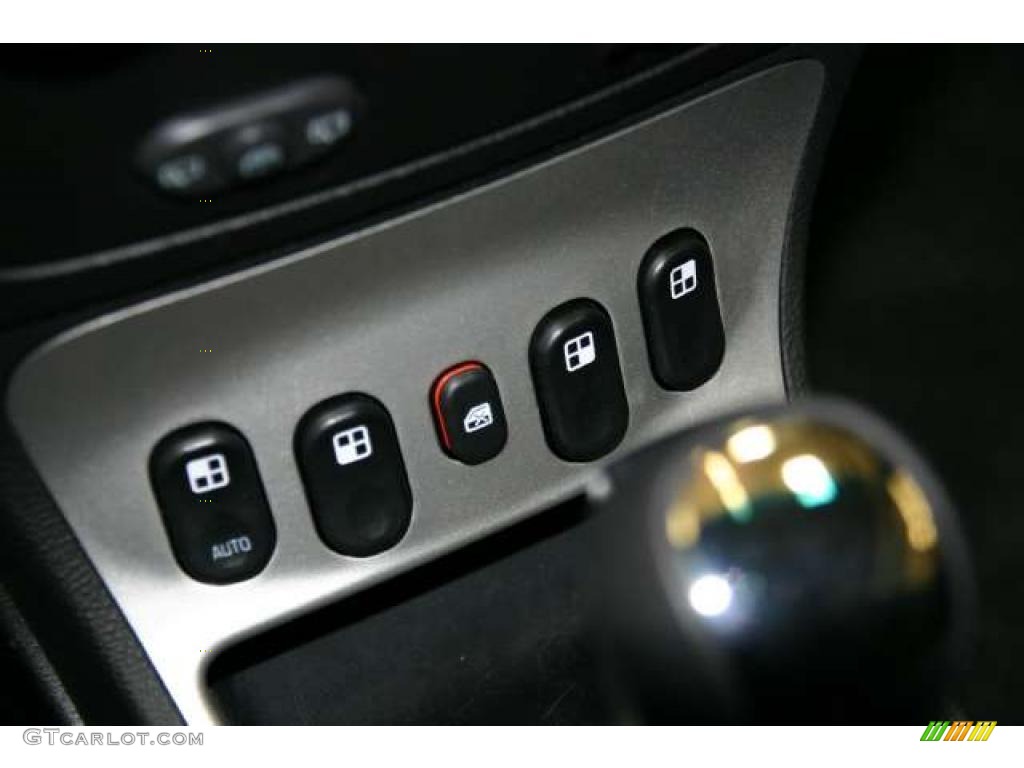 2008 Chevrolet HHR LT Controls Photo #48676401