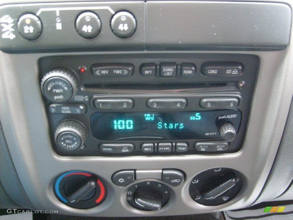 2004 Colorado Z71 Crew Cab 4x4 - Silver Birch Metallic / Medium Dark Pewter photo #14
