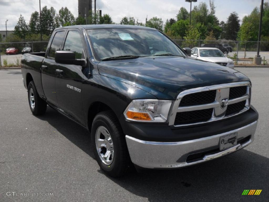 2011 Ram 1500 ST Quad Cab - Hunter Green Pearl / Dark Slate Gray/Medium Graystone photo #5