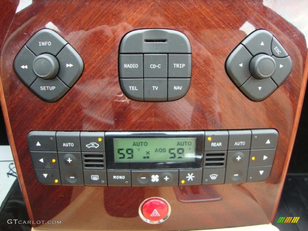 2006 Maserati Quattroporte Sport GT Controls Photo #48677971