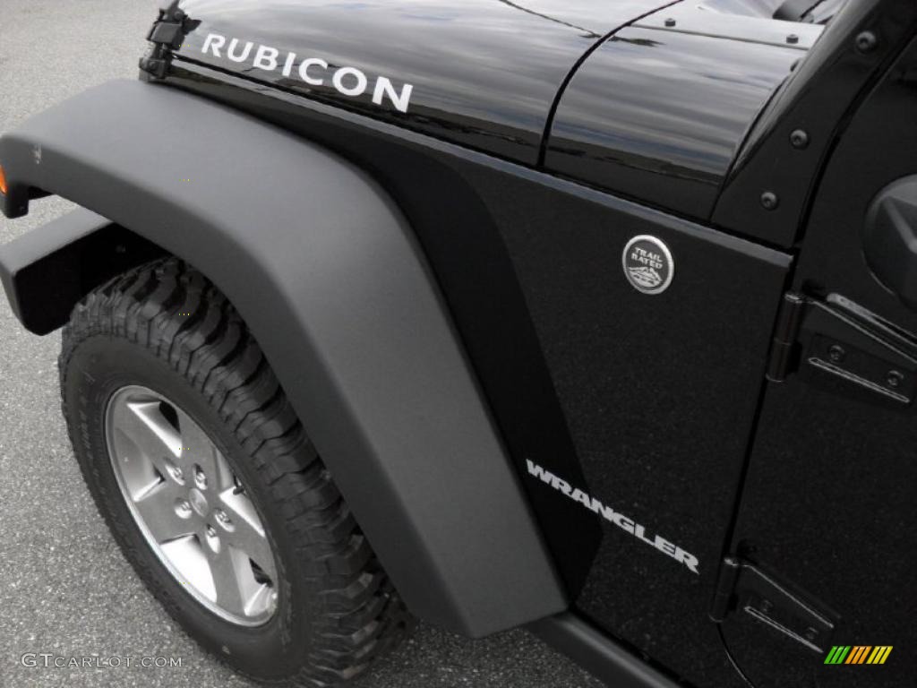 2011 Wrangler Rubicon 4x4 - Black / Black photo #6