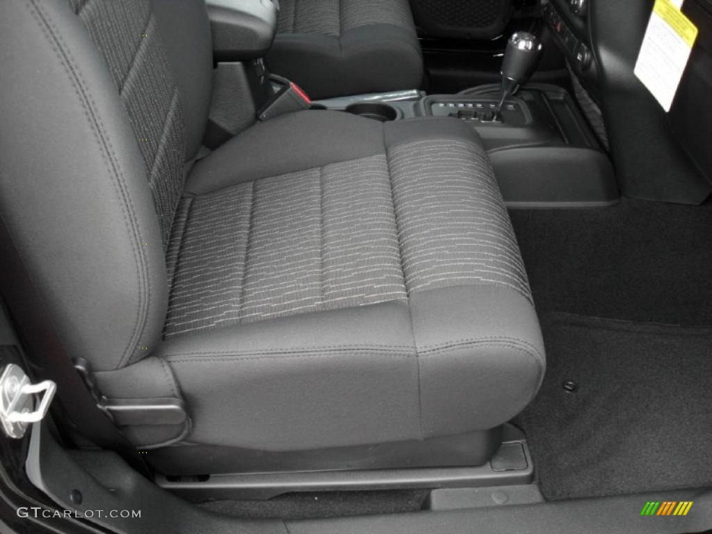 2011 Wrangler Rubicon 4x4 - Black / Black photo #19